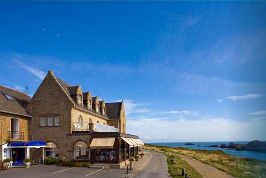 De La Pointe Du Grouin Hotel 3*